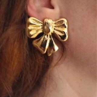 Pendientes vintage lazo dorado