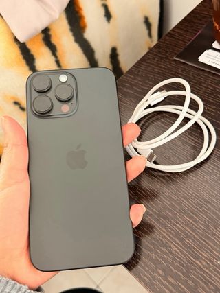 iPhone 16 Pro Max