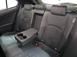 Lexus UX 2.0 250h Business