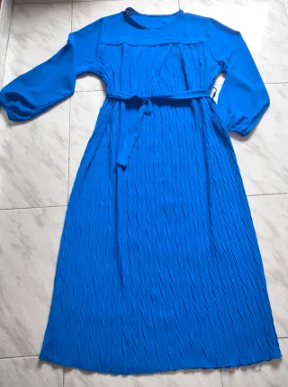 vestido azul, ideal para cualquier ocasión