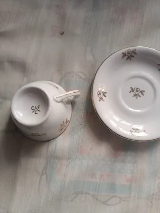 Tazzine Vintage con decorazioni floreali