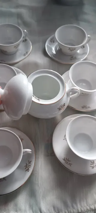 Tazzine Vintage con decorazioni floreali