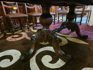 Mesa de jantar extensível antiga