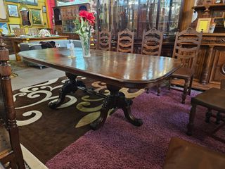 Mesa de jantar extensível antiga