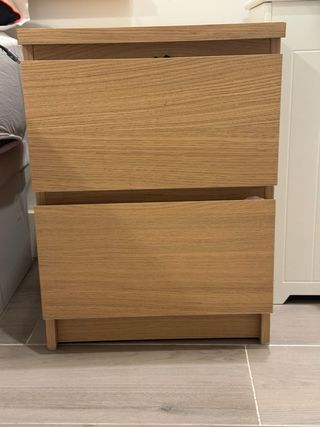 Mesita Noche Malm Madera + Protector Cristal