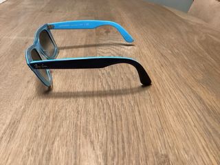 Gafas de sol Ray-Ban Wayfarer negras y azules