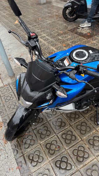 Suzuki GSXS 125cc 2024