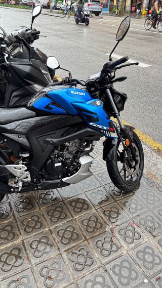 Suzuki GSXS 125cc 2024