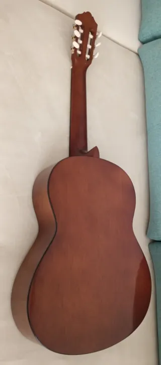 Guitarra Clásica Yamaha C40 + Accesorios