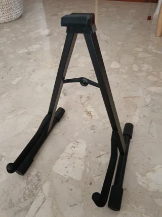 Guitarra Clásica Yamaha C40 + Accesorios