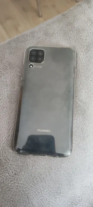 Huawei P40 Lite Negro. 6GB//128GB. Muy buen estado