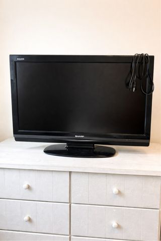 Televisor Sharp AQUOS LC-32D44E-BK – 32”
