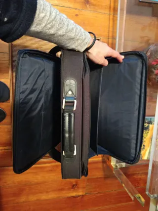 Funda portátil Techpro negra