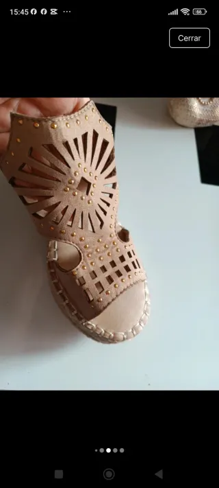 Sandalias cuña beige y marrón