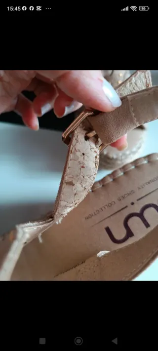 Sandalias cuña beige y marrón