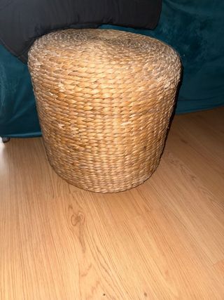 Pouf rotondo in rafia rigido