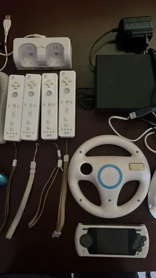 Nintendo Wii Blanca Completa + Mandos y accesorios