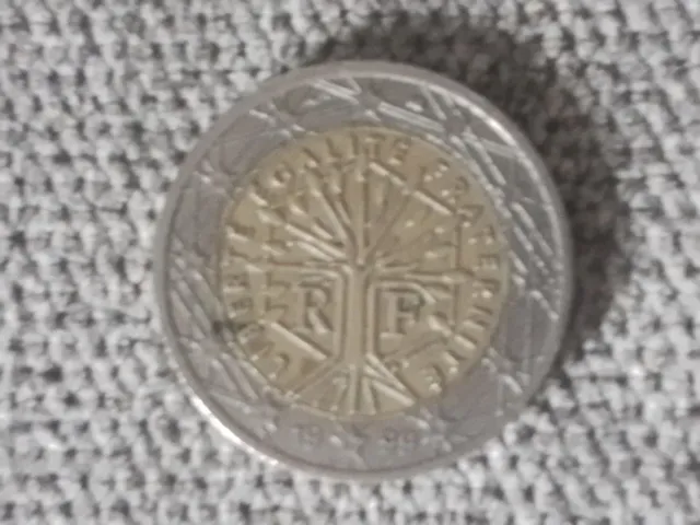 Moneda 2 euros Francia 1999 con errores