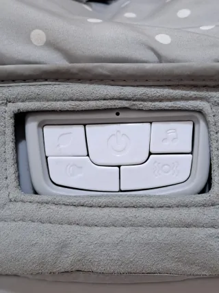 Hamaca bebé vibración y música