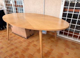 Tavolo Ovale in Legno