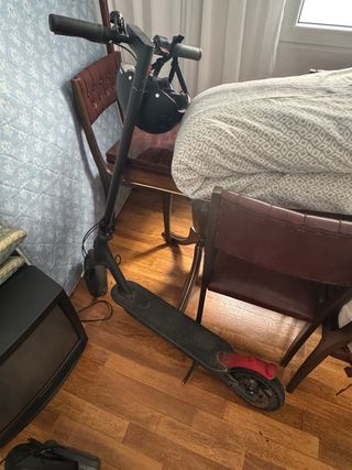 Monopatín Eléctrico Negro