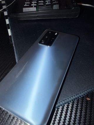 Huawei P40 Pro + Funda Transparente