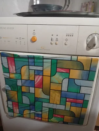 Nevera con diseño divertido lavadora y secadora