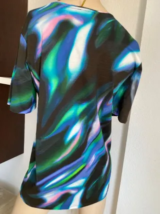 Camiseta COS multicolor