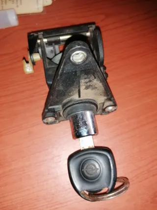 Canhão Fechadura Bagagem Opel Corsa B