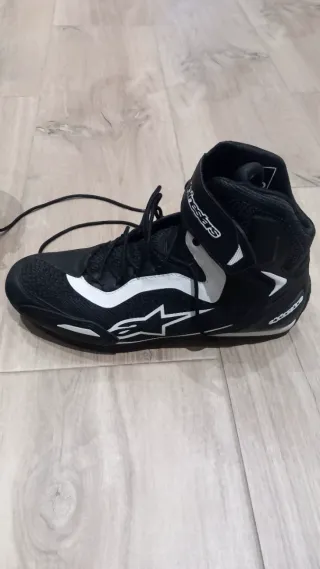 Botas Alpinestars Negras y Blancas