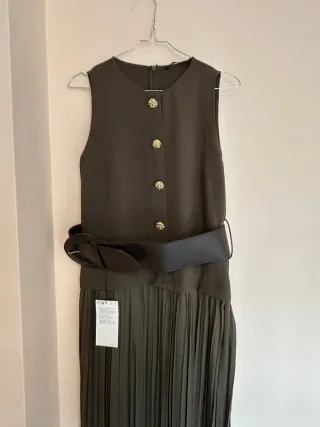 Vestido midi combinado cinturón zara