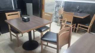 Tavoli e sedie da bar