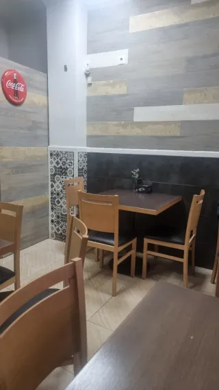 Tavoli e sedie da bar