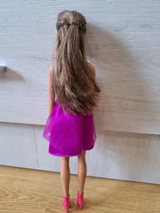 Barbie Fashionista DGX81 Muñeca