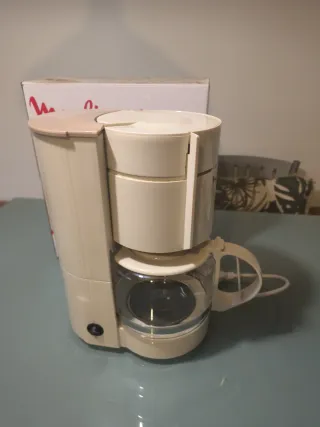 Cafetera Moulinex UNO 12 tazas