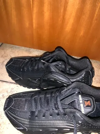 Nike Shox R4 - Taglia 37.5