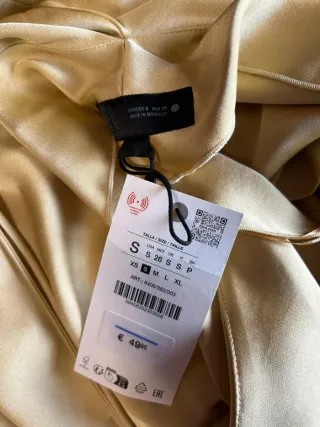 Top Satinado Dorado Zara