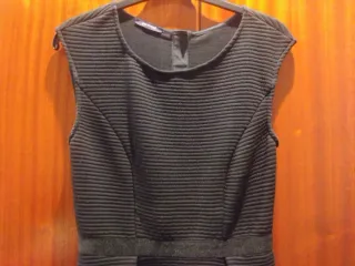 Vestido preto com textura