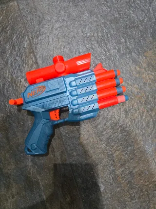 Pistola giocattolo Nerf arancio e blu
