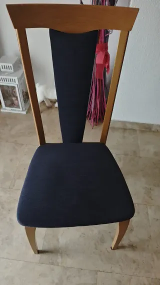 Conjunto mesa y sillas de comedor