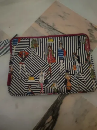 Funda portátil Jordi  Labanda