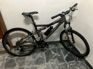 Bicicleta Rockrider MTB
