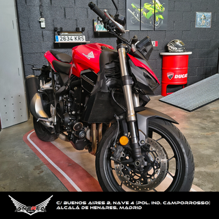 HONDA CB1000 HORNET 2025 €132/MES S/E