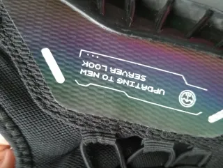 Zapatillas deportivas negras y multicolor