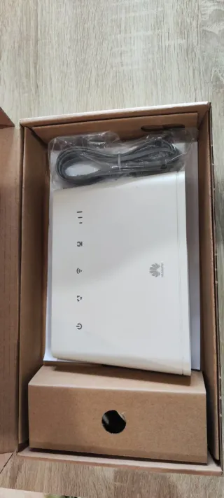Router Huawei B311S-220 4G