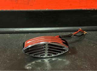 Fanale posteriore cat-eye marca Arlen Ness