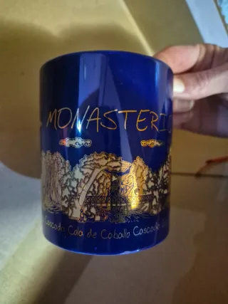 Tazas variadas, 5€ por taza.