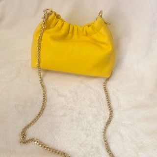 Bolso Piel Amarillo Cadena Dorada