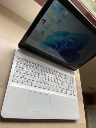 Portátil Sony VAIO i5