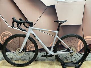 Bicicleta Scott Addict 30